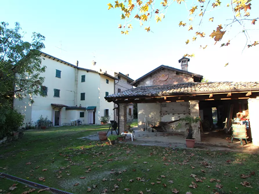 Immagine 10 di Porzione di casa in vendita  in Via Magazzino a Valsamoggia