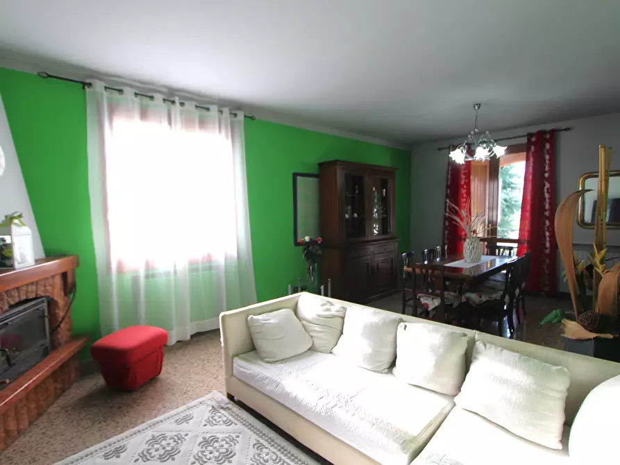 Immagine 26 di Villa in vendita  in Via dell'Artigiano 1 a Valsamoggia