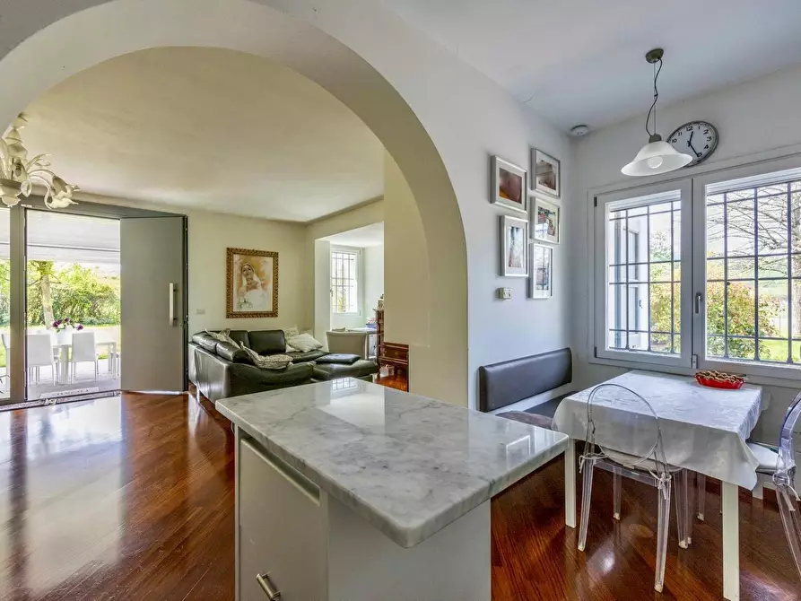 Immagine 4 di Villa in vendita  in SP76 17 a Valsamoggia