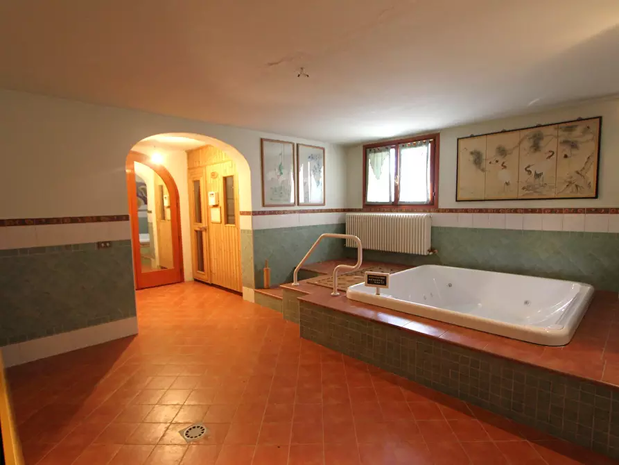 Immagine 41 di Casa indipendente in vendita  in Via Ca' Foscolo a Valsamoggia