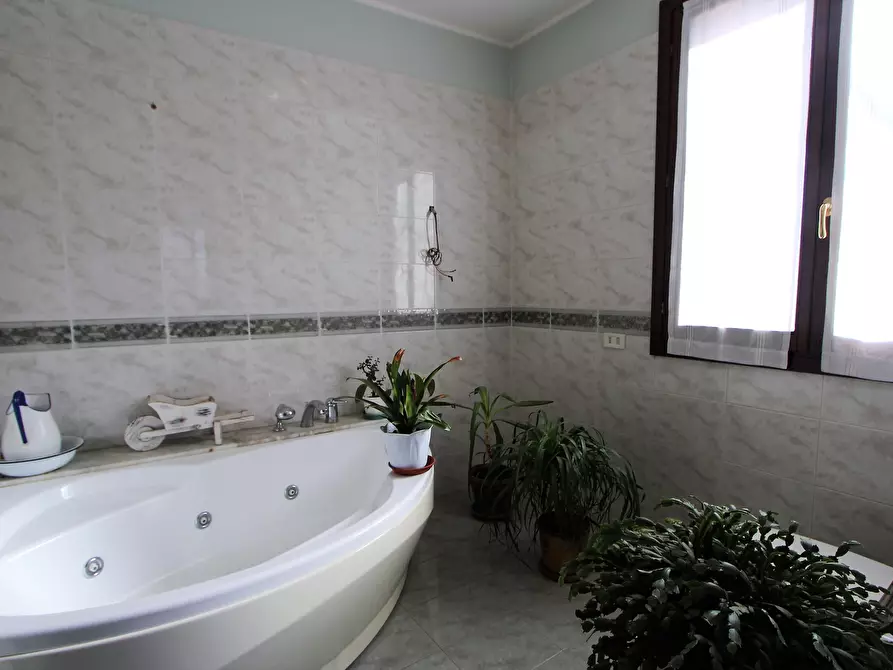 Immagine 32 di Porzione di casa in vendita  in Via Sant'Andrea a Valsamoggia