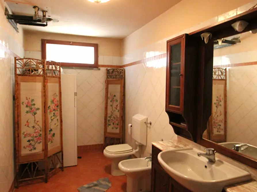 Immagine 39 di Casa indipendente in vendita  in Via Ca' Foscolo a Valsamoggia