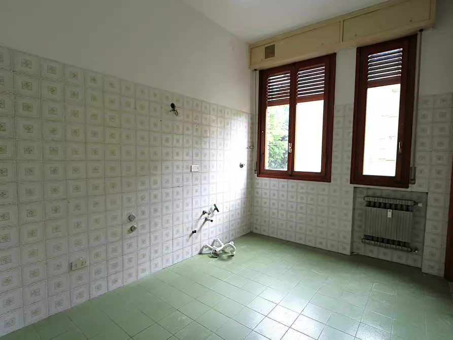 Immagine 30 di Appartamento in vendita  in Viale della Costituzione 6 a Valsamoggia