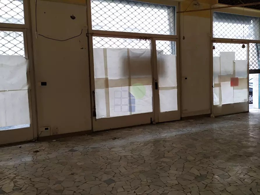 Immagine 4 di Capannone industriale in affitto  in Via Cogorrano 10 a Livorno