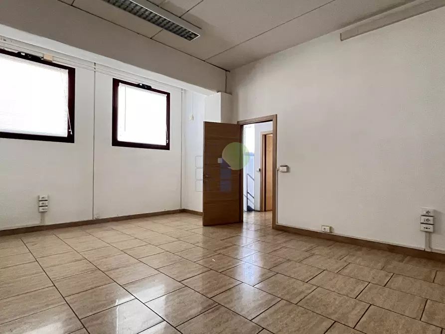 Immagine 15 di Ufficio in affitto  in Via degli Arrotini 11 a Livorno