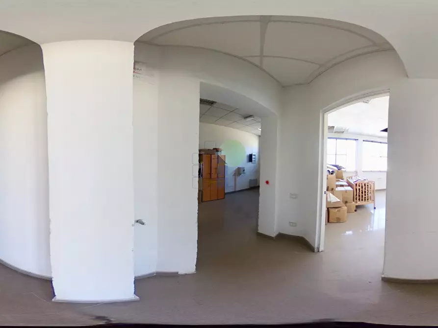 Immagine 41 di Attività artigianale in vendita  in Via Grotta delle Fate 89 a Livorno