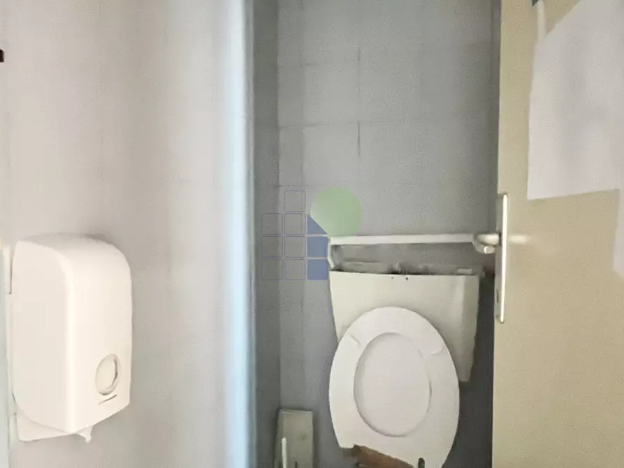 Immagine 19 di Ufficio in affitto  in Scali Cerere 3 a Livorno