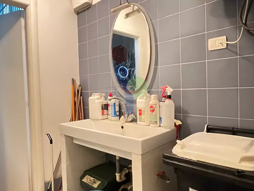 Immagine 16 di Attività artigianale in vendita  in Via Cimarosa 191 a Livorno