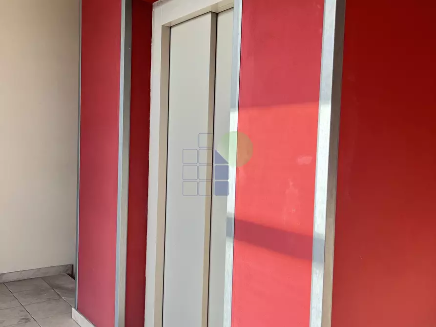 Immagine 14 di Ufficio in vendita  in Via delle Cateratte 105 a Livorno