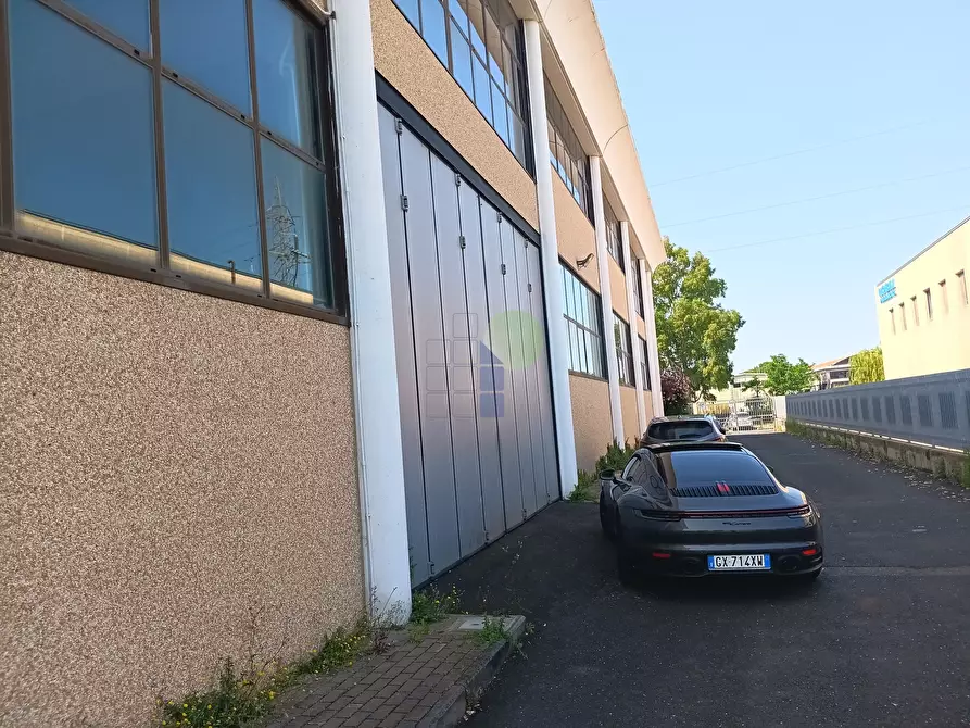 Immagine 7 di Attività artigianale in vendita  in Via dell'artigianato 43 a Livorno