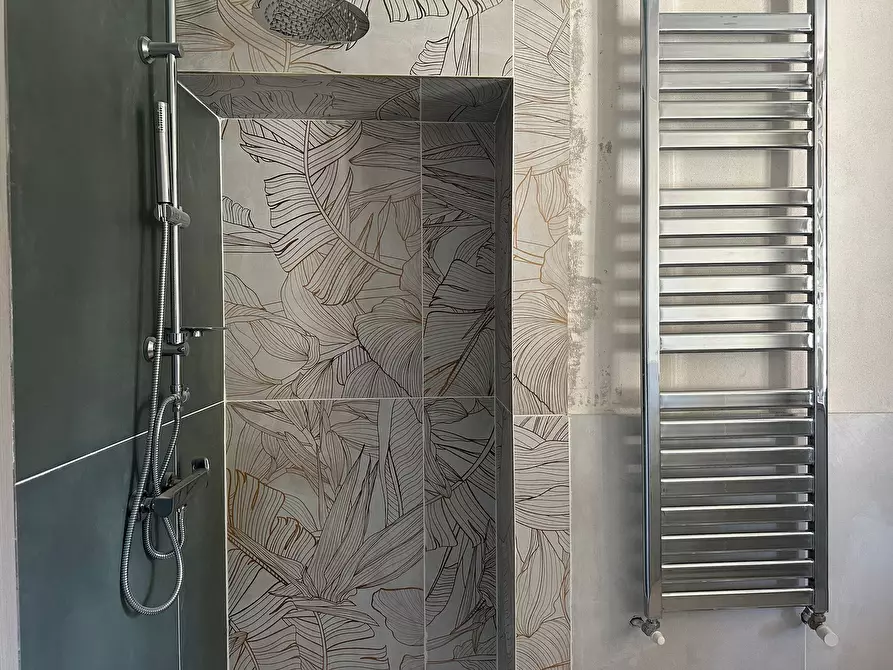 Immagine 17 di Trilocale in vendita  in Via Partigiani 1 a Arona