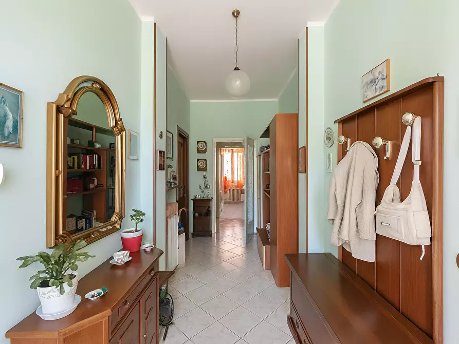 Immagine 9 di Bilocale in vendita  in Via Venezia a Dormelletto