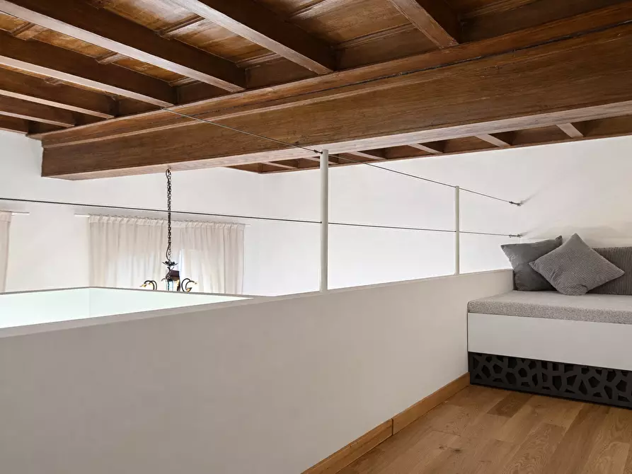 Immagine 16 di Bilocale in affitto  in Via Verbano a Arona