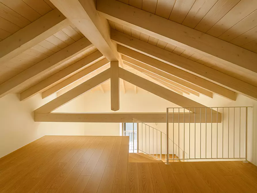 Immagine 24 di Quadrilocale in vendita  in Via Mazzini 1 a Meina