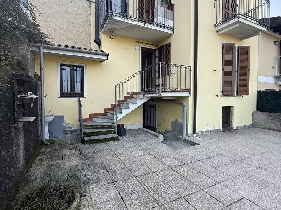 Immagine 25 di Bilocale in vendita  in Via Manzoni 1 a Arona