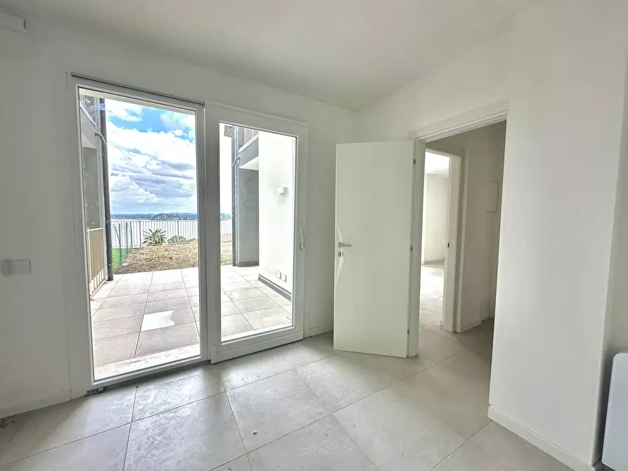 Immagine 20 di Trilocale in vendita  in Via Panorama 3BIS a Belgirate