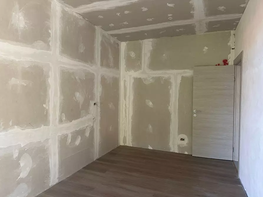 Immagine 21 di Trilocale in vendita  in Via Partigiani 1 a Arona