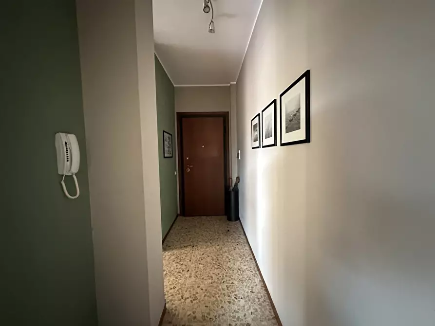 Immagine 4 di Bilocale in affitto  in Via Vittorio Veneto 1 a Arona