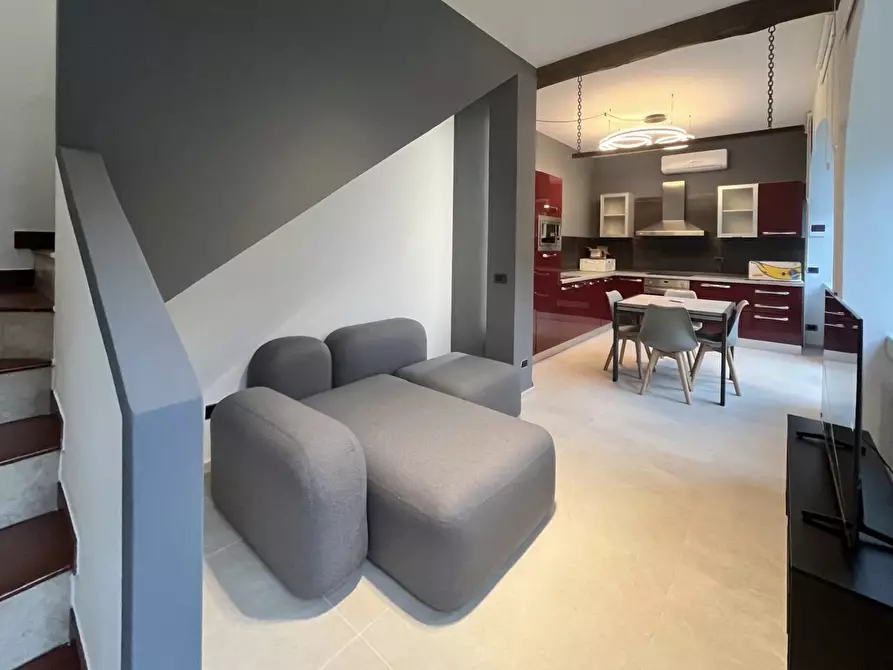 Immagine 1 di Trilocale in affitto  in Via Dante Alighieri 1 a Cureggio