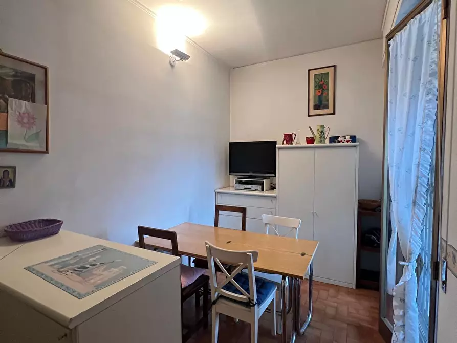 Immagine 11 di Appartamento in vendita  in Via delle Panche 50 a Firenze