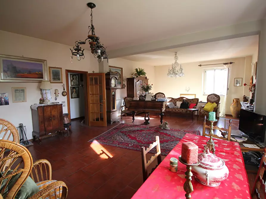 Immagine 5 di Appartamento in vendita  in Via Martiri di Campo di Marte a Vicchio