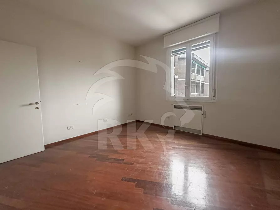 Immagine 20 di Quadrilocale in vendita  in Via Don Luigi Sturzo 37 a Bologna
