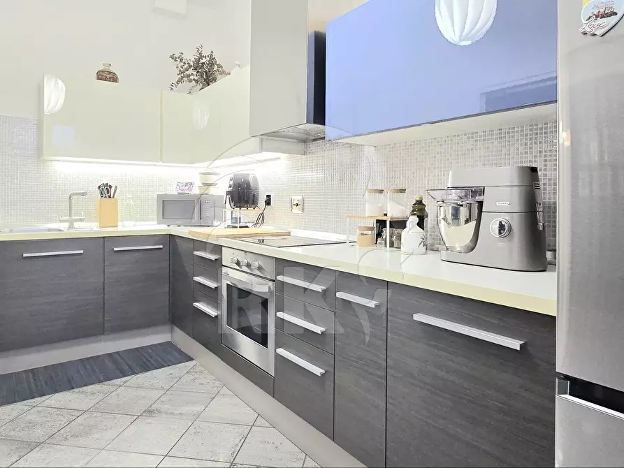 Immagine 7 di Trilocale in vendita  a Bologna