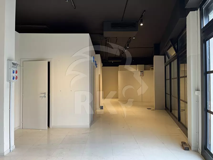 Immagine 4 di Laboratorio in affitto  a Bologna