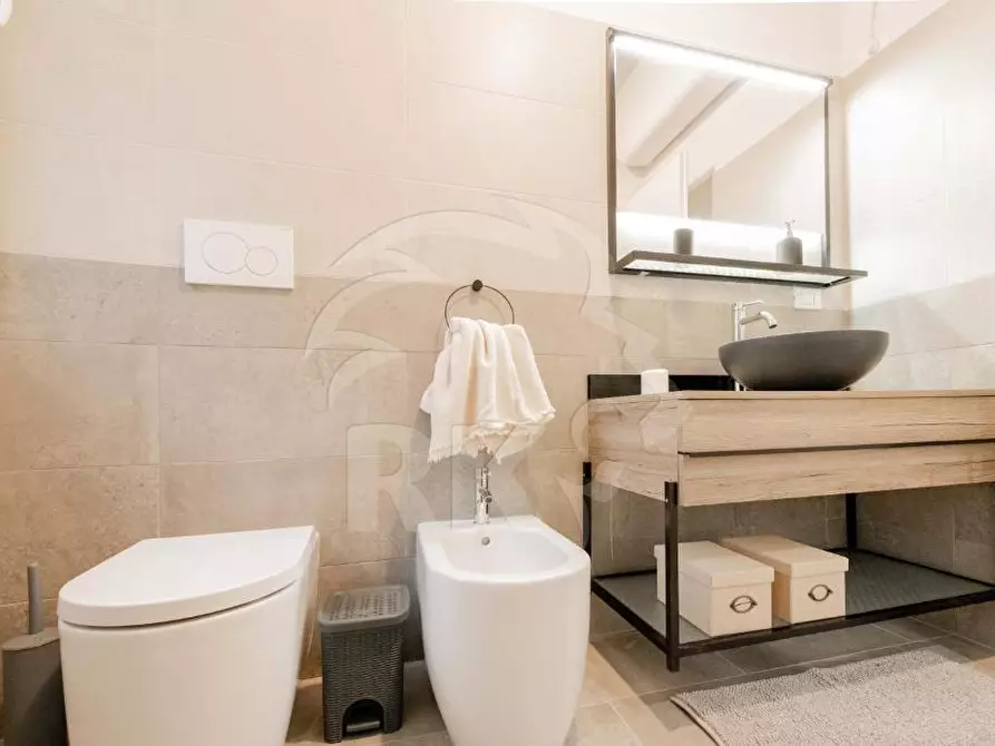 Immagine 15 di Trilocale in vendita  in Via Giovanni Amendola 12 a Bologna