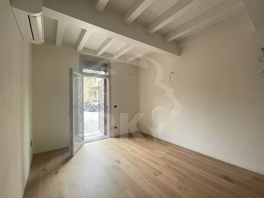 Immagine 4 di Bilocale in vendita  in via Castiglione 91 a Bologna