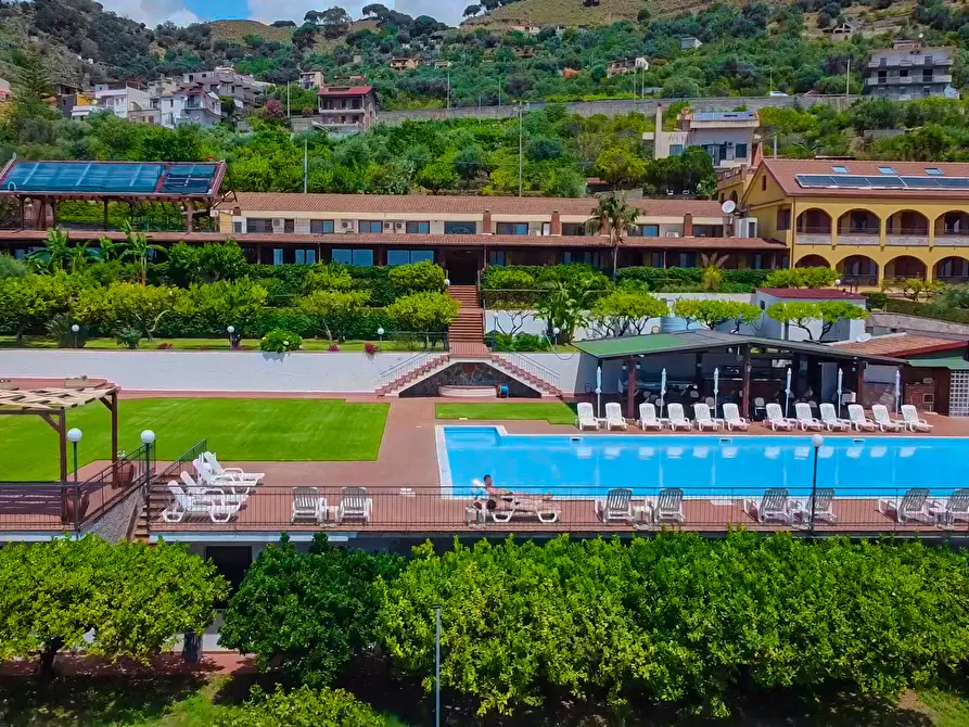 Immagine 1 di Albergo/B&B/Residence in vendita  in Via Panoramica Maria Teresa d'Austria 58 a Taormina
