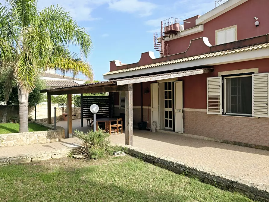 Immagine 2 di Casa bifamiliare in vendita  in Strada Capo Murro di Porco 282 a Siracusa