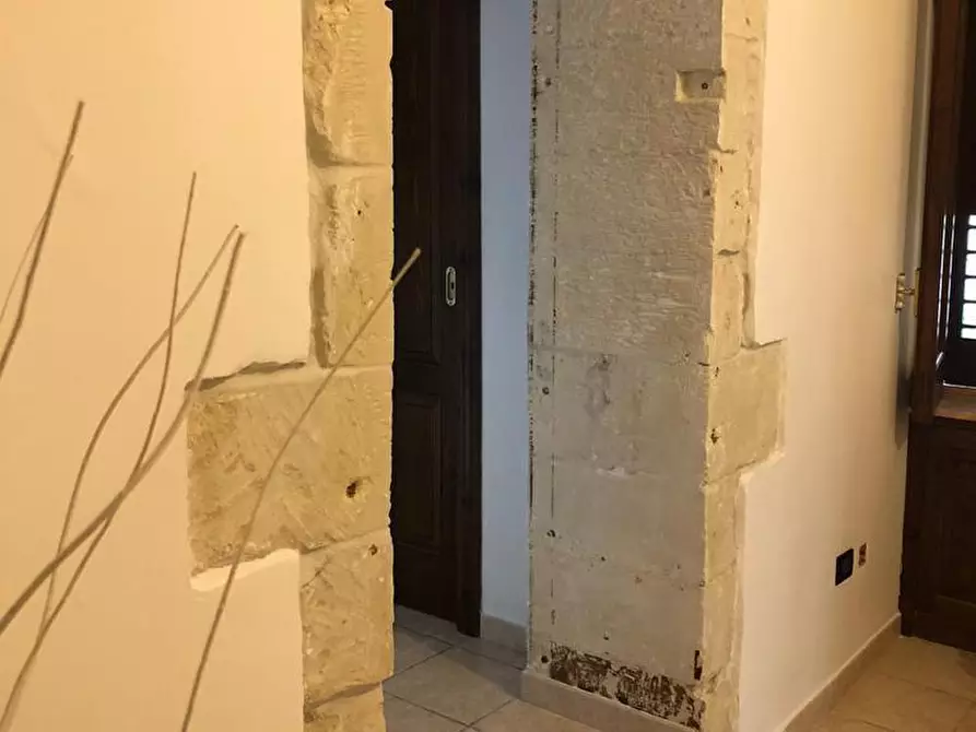 Immagine 1 di Appartamento in vendita  in via amalfitania 28 a Siracusa