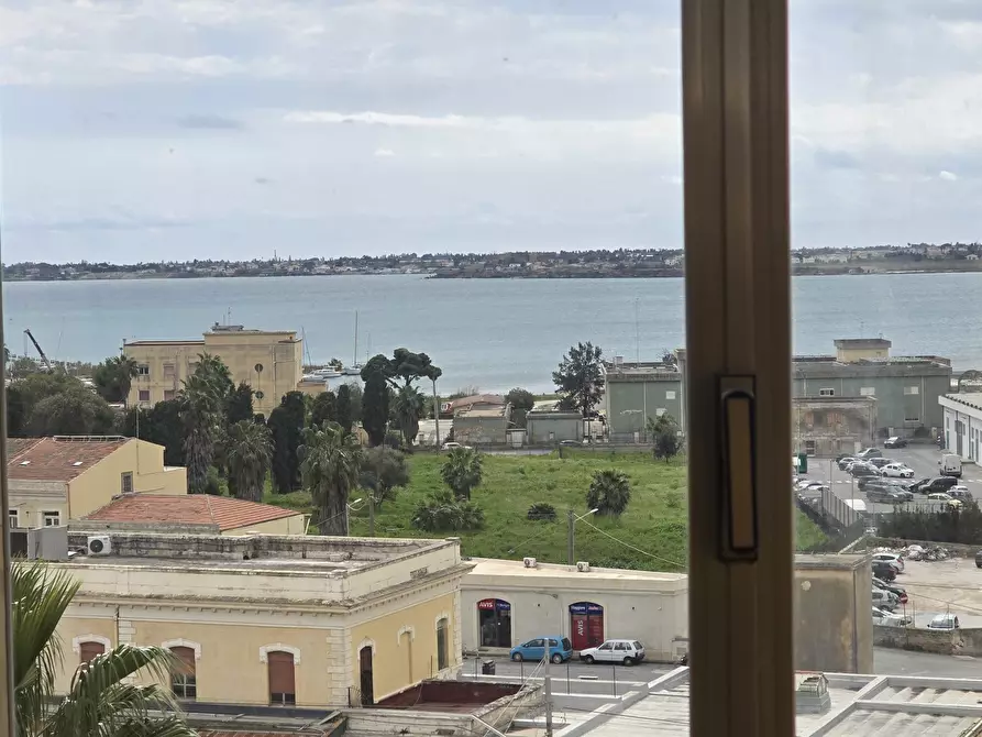 Immagine 14 di Appartamento in vendita  in Via Adda 9 a Siracusa