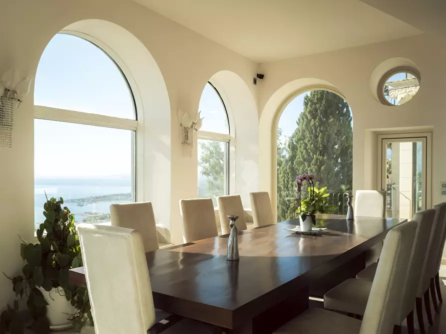 Immagine 90 di Villa in vendita  in Salita Giafari 25 a Taormina