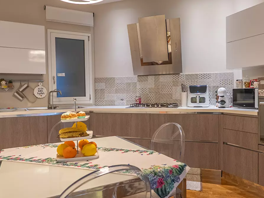 Immagine 9 di Appartamento in vendita  in Via Corsica 3 a Siracusa