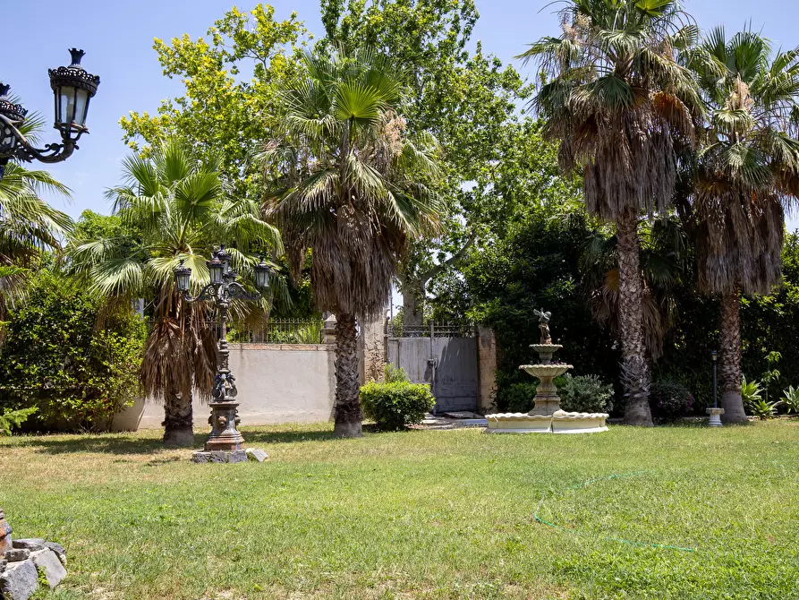 Immagine 28 di Villa in vendita  in Via pola 2 a Noto