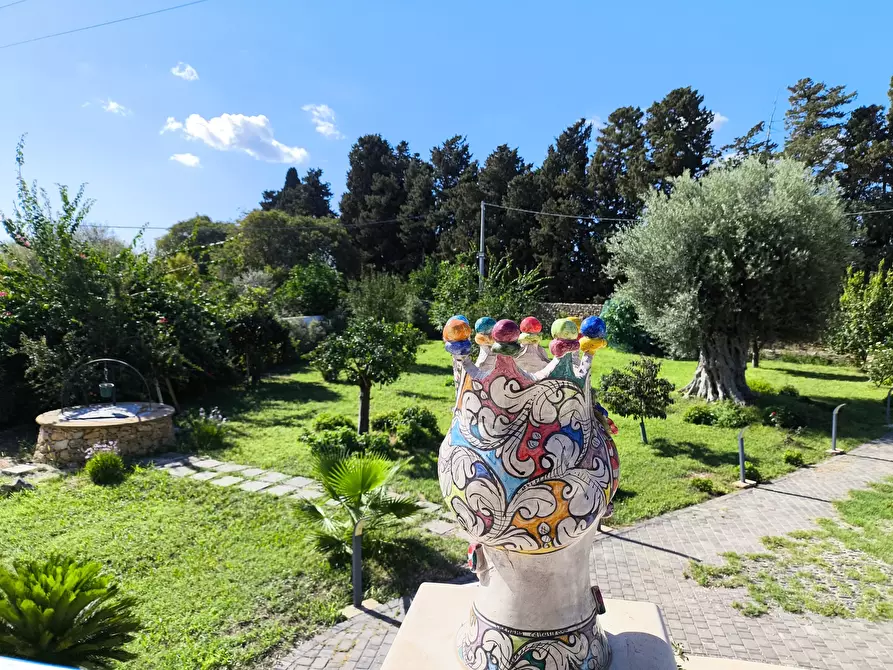 Immagine 26 di Villa in vendita  a Siracusa