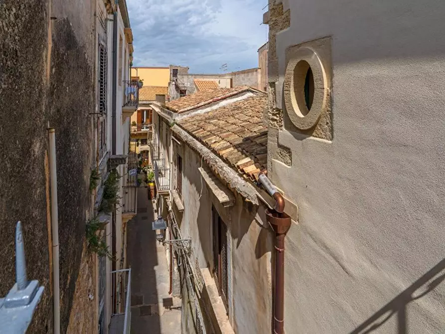 Immagine 30 di Appartamento in vendita  in Via delle Grazie a Siracusa