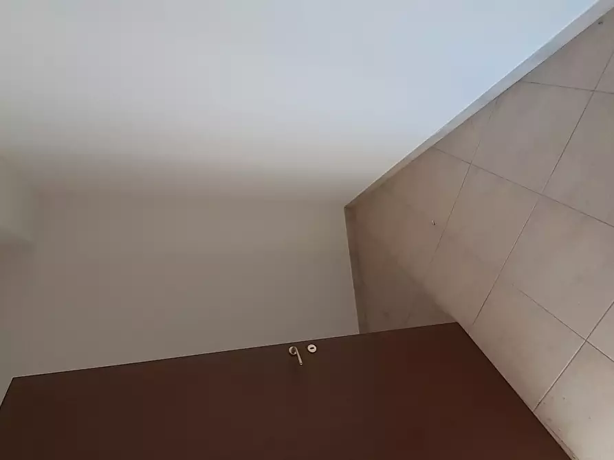 Immagine 25 di Locale commerciale in vendita  in Via UmbertoPiazza Borsellino 400 a Canicattini Bagni