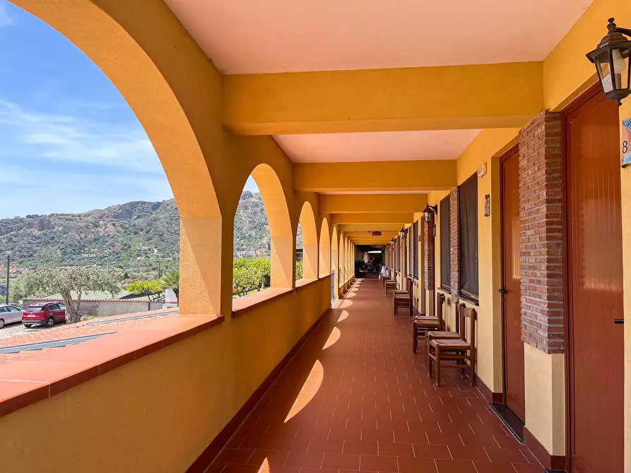 Immagine 3 di Albergo/B&B/Residence in vendita  in Via Panoramica Maria Teresa d'Austria 58 a Taormina