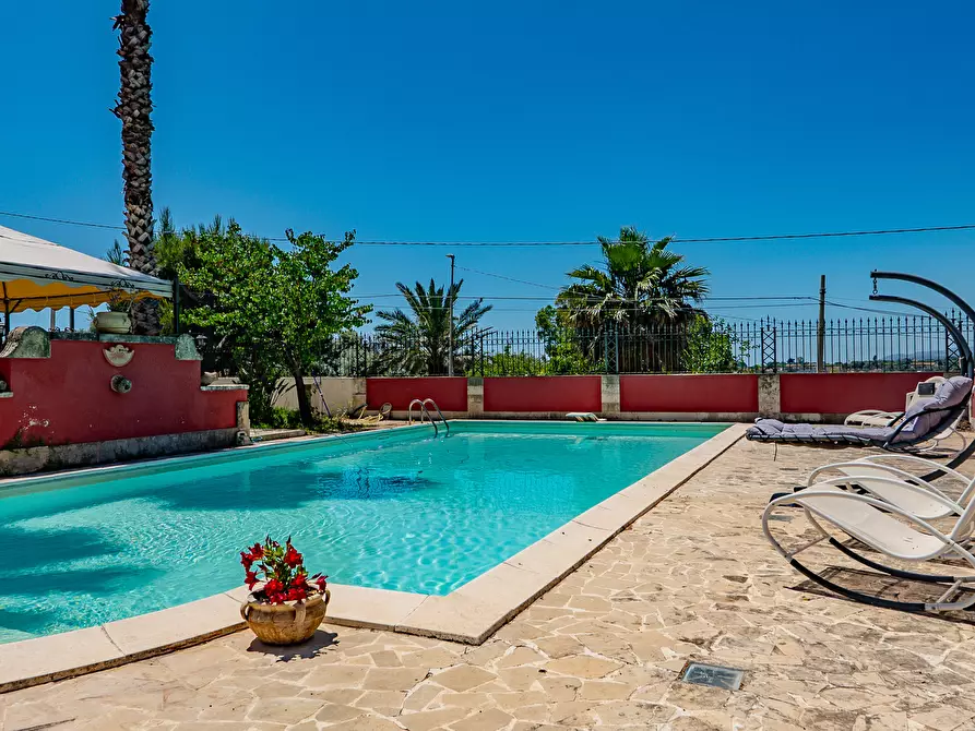 Immagine 36 di Villa in vendita  in Via Agamennone 2 a Siracusa