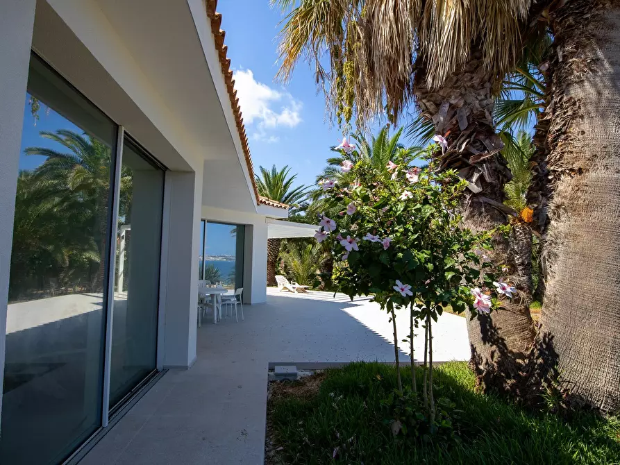 Immagine 7 di Villa in vendita  in Via La Maddalena 35 a Siracusa