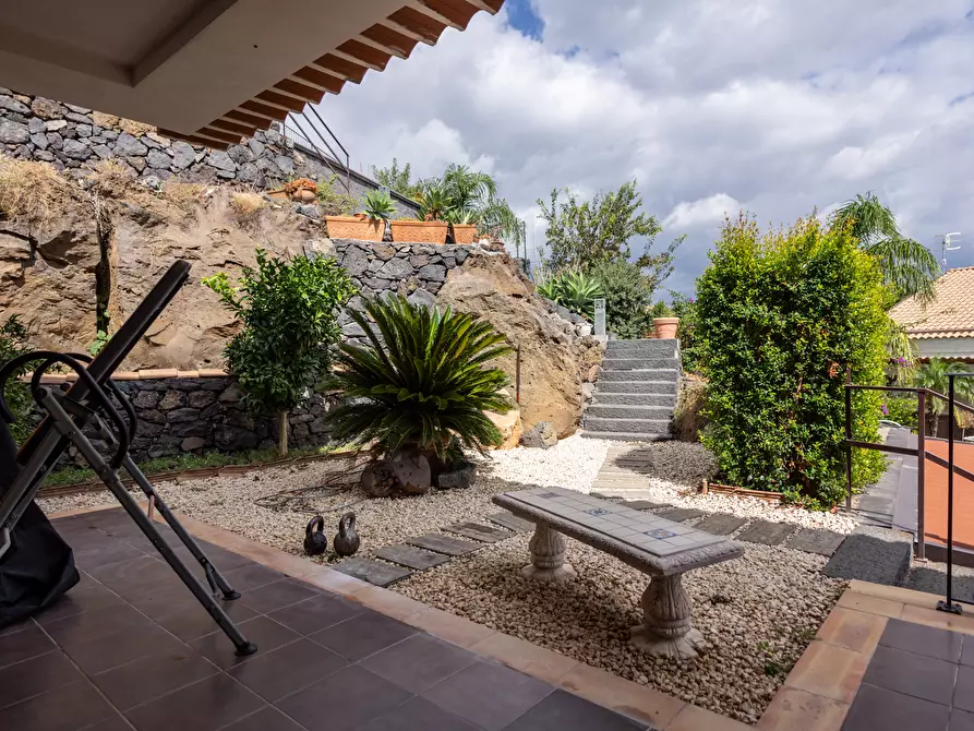 Immagine 66 di Villa in vendita  in Via Vincenzo Bellini 163 a Piedimonte Etneo