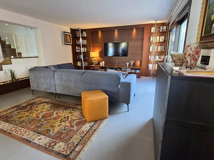 Immagine 26 di Villa in vendita  in Via Monti Nebrodi 64 a Siracusa