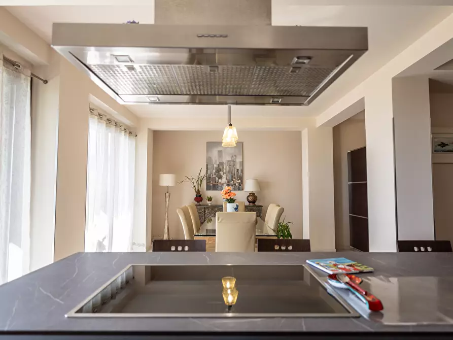 Immagine 28 di Villa in vendita  in Via Vincenzo Bellini 163 a Piedimonte Etneo