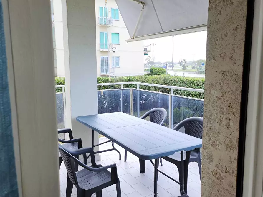 Immagine 35 di Appartamento in vendita  a Viareggio