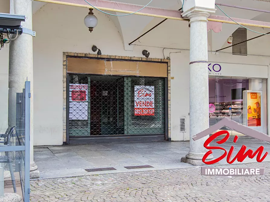 Immagine 27 di Locale commerciale in vendita  in Via Fratelli Rosselli sn a Novara