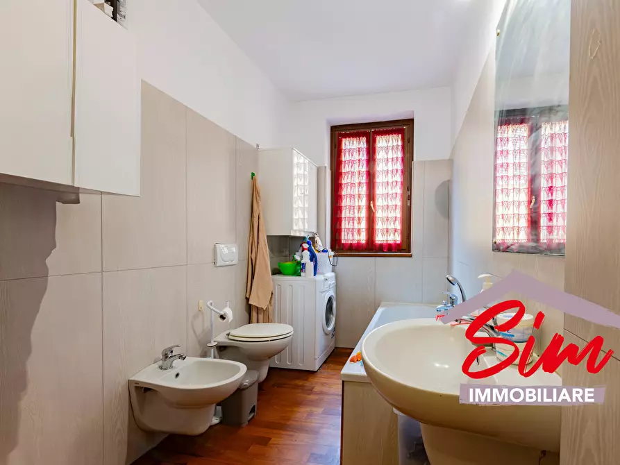 Immagine 23 di Trilocale in vendita  in via quintino sella sn a Ghemme