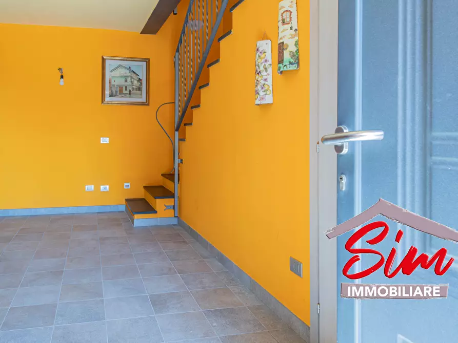 Immagine 4 di Terratetto in vendita  in Piazza Regina Margherita 11 a Mandello Vitta